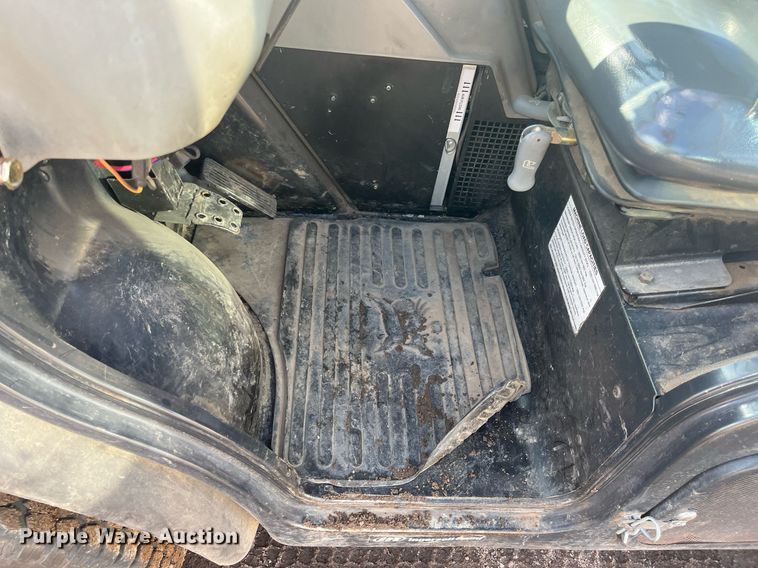 image for item DQ4031 Bobcat 5600  utility vehicle