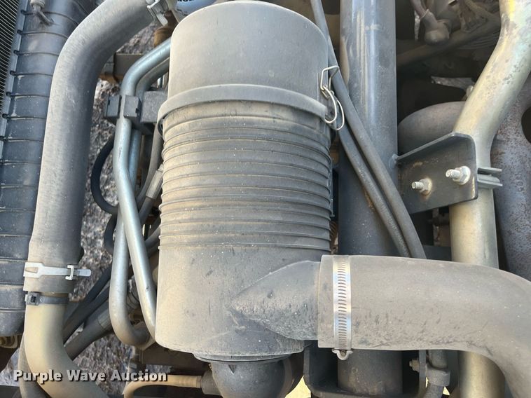 image for item DQ4031 Bobcat 5600  utility vehicle