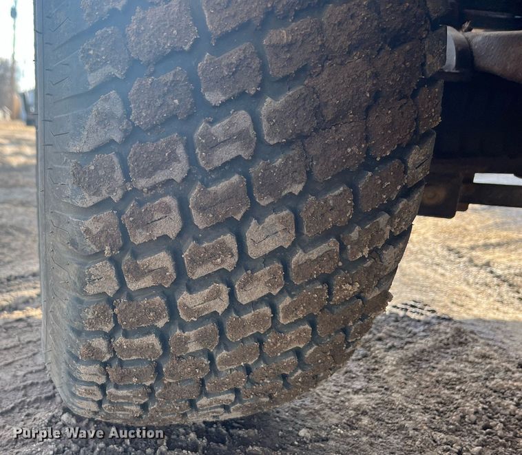 image for item DQ4031 Bobcat 5600  utility vehicle