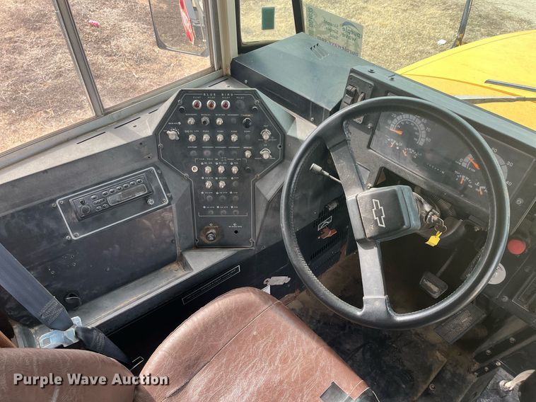 image for item DQ4032 1998 Blue Bird B7  school bus