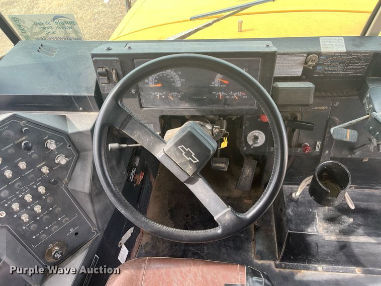 image for item DQ4032 1998 Blue Bird B7  school bus