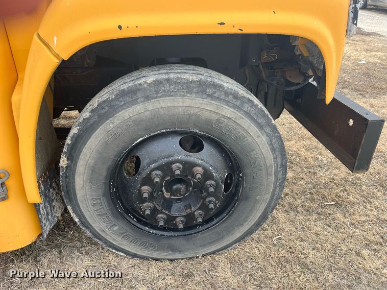 image for item DQ4032 1998 Blue Bird B7  school bus