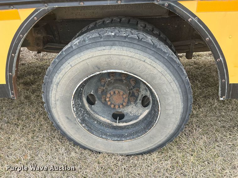 image for item DQ4032 1998 Blue Bird B7  school bus