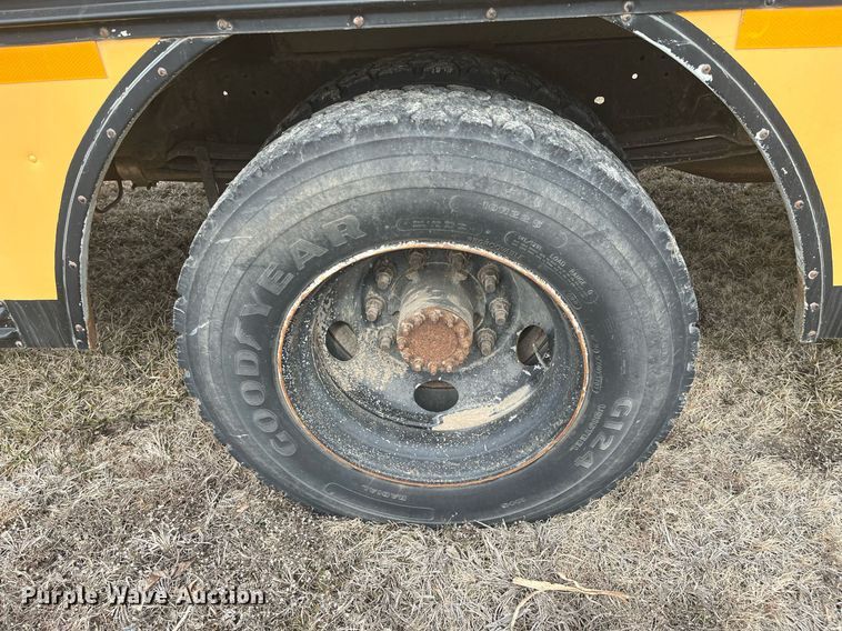 image for item DQ4032 1998 Blue Bird B7  school bus