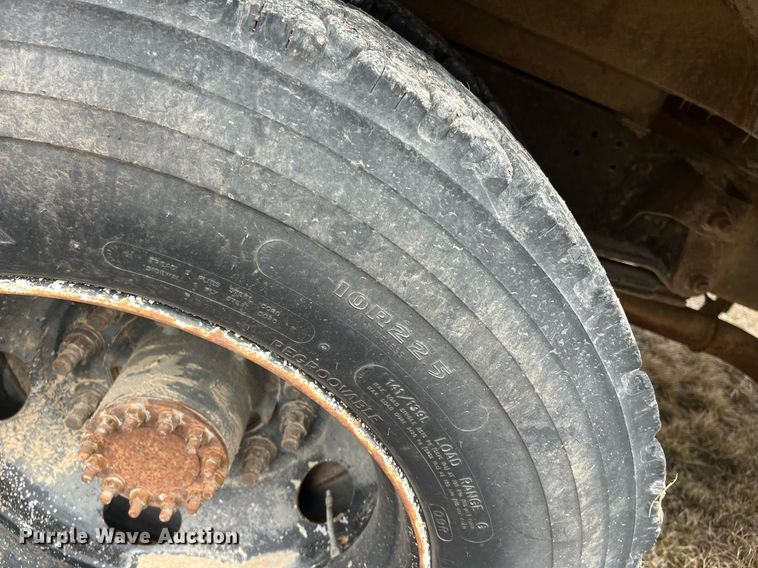 image for item DQ4032 1998 Blue Bird B7  school bus