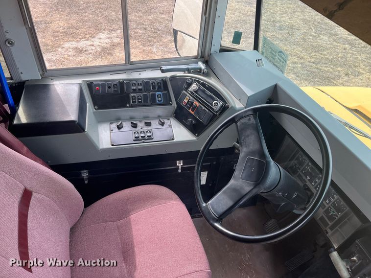 image for item DQ4033 2004 Blue Bird 3800  school bus