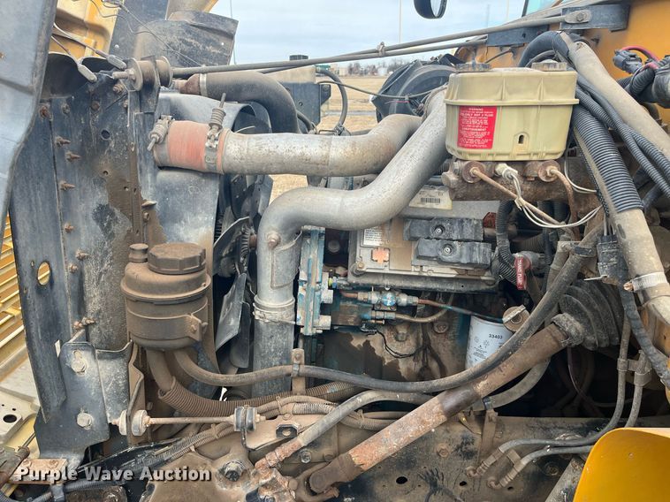 image for item DQ4033 2004 Blue Bird 3800  school bus