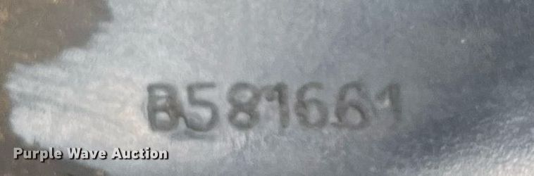 image for item DQ4033 2004 Blue Bird 3800  school bus