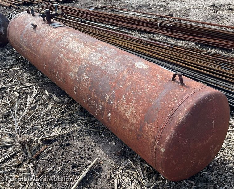 image for item DQ4039 (5) tanks