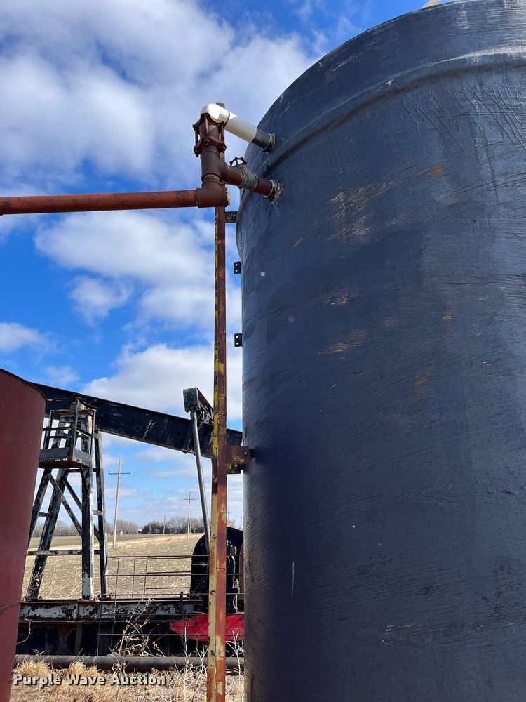 image for item DQ4040 Fiberglass tank