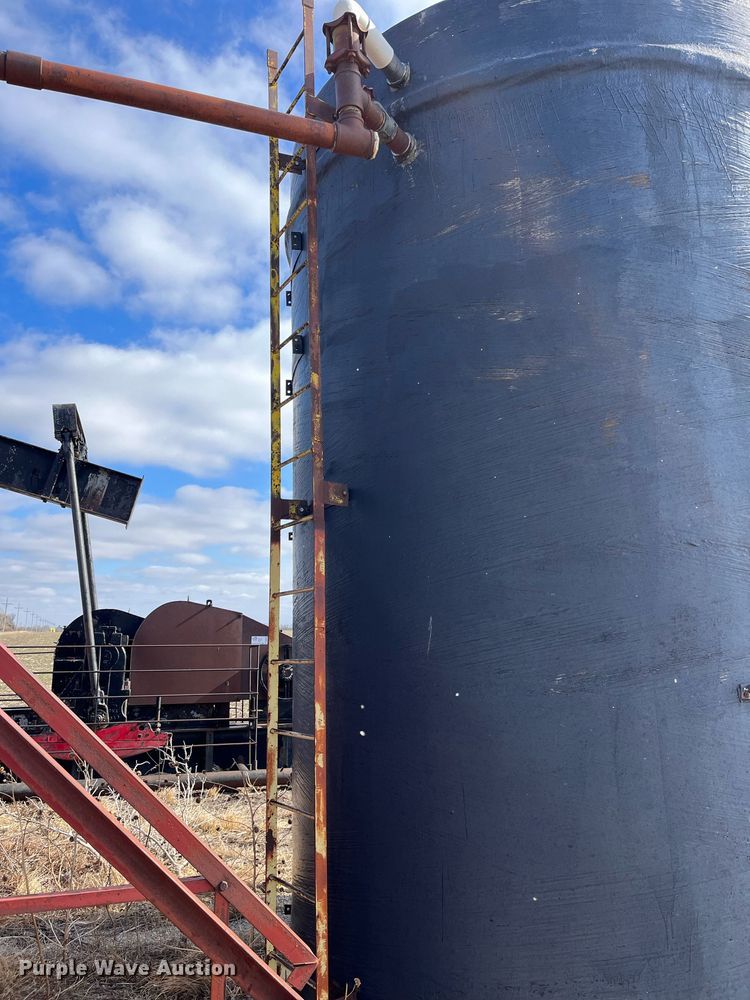 image for item DQ4040 Fiberglass tank