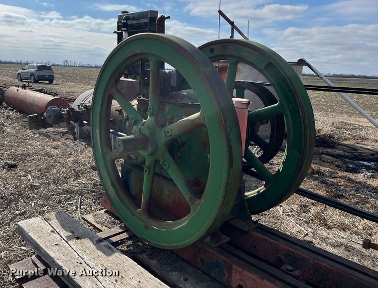 image for item DQ4046 Parkersburg C114SK  oilfield pump jack