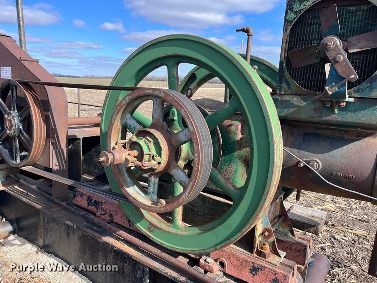 image for item DQ4046 Parkersburg C114SK  oilfield pump jack