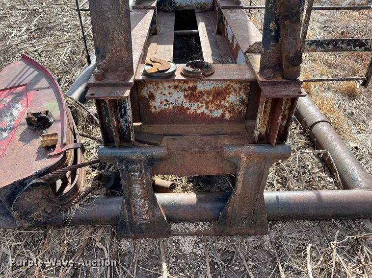 image for item DQ4046 Parkersburg C114SK  oilfield pump jack