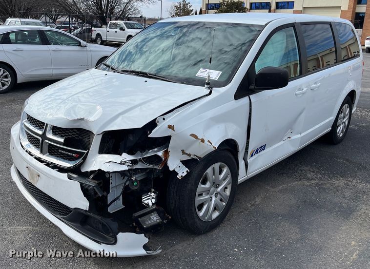 image for item DQ4052 2018 Dodge Grand Caravan  van