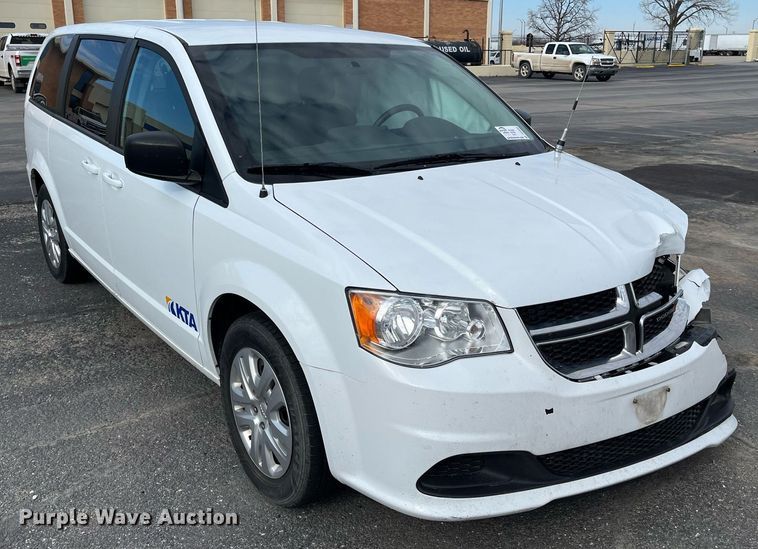 image for item DQ4052 2018 Dodge Grand Caravan  van