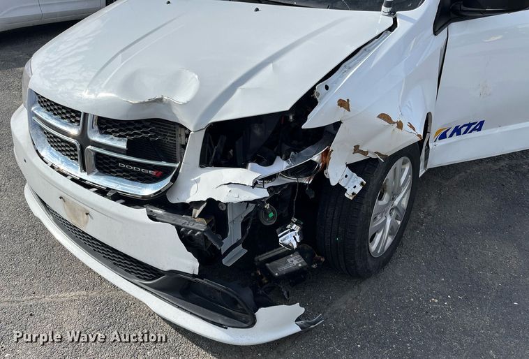 image for item DQ4052 2018 Dodge Grand Caravan  van