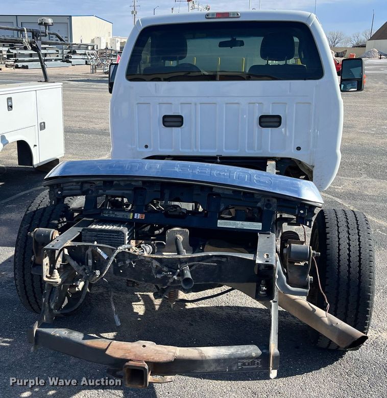 image for item DQ4055 2016 Ford F250 Super Duty  pickup truck cab and chassis