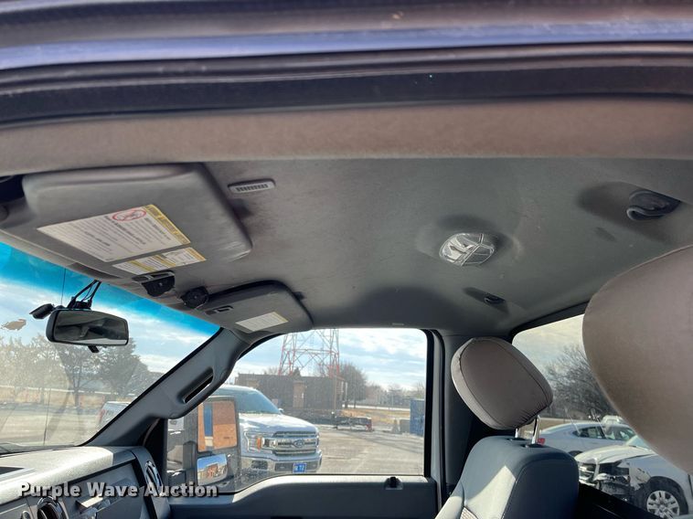 image for item DQ4055 2016 Ford F250 Super Duty  pickup truck cab and chassis