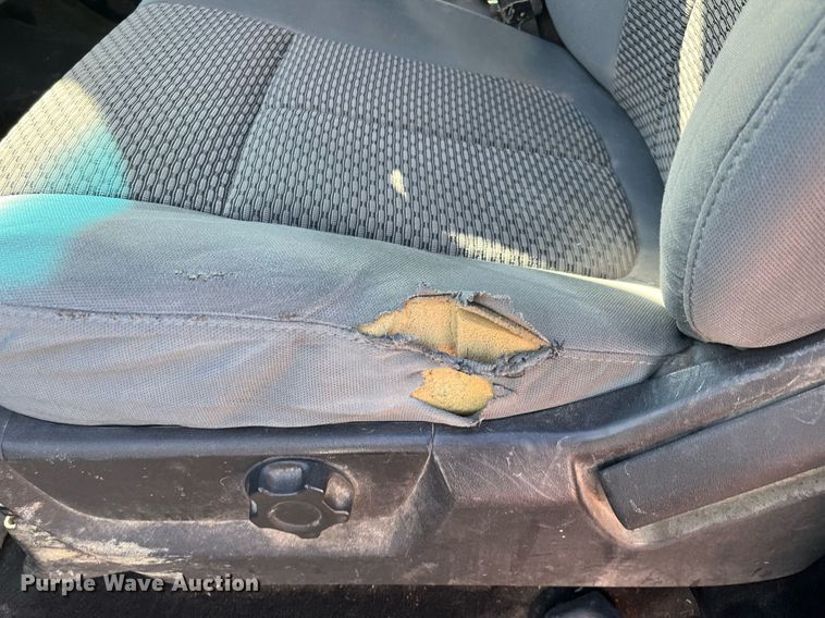 image for item DQ4055 2016 Ford F250 Super Duty  pickup truck cab and chassis