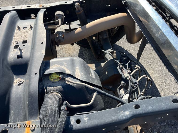 image for item DQ4055 2016 Ford F250 Super Duty  pickup truck cab and chassis