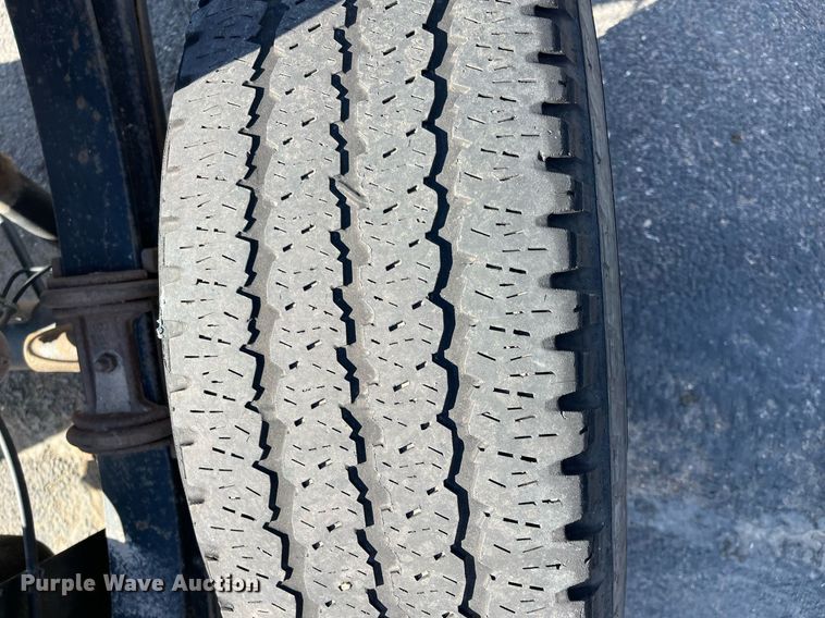 image for item DQ4055 2016 Ford F250 Super Duty  pickup truck cab and chassis