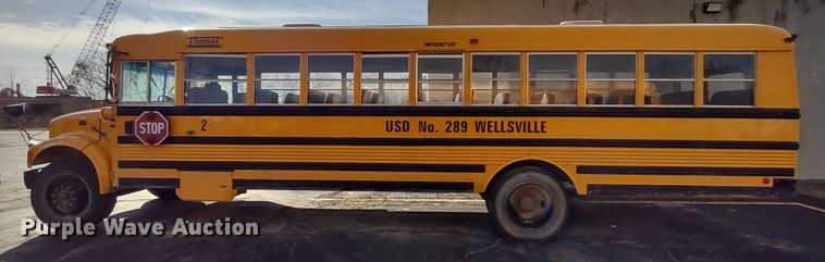 image for item DR8169 1999 International 3800  school bus