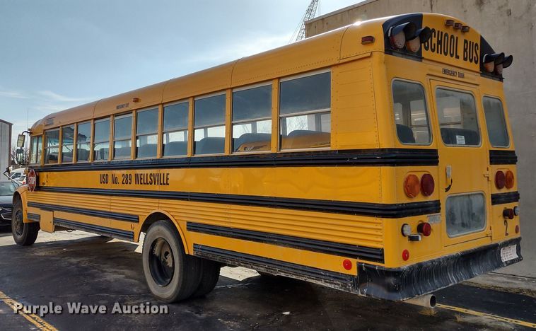 image for item DR8169 1999 International 3800  school bus