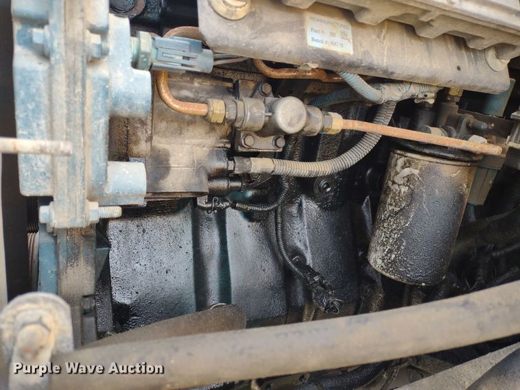 image for item DR8169 1999 International 3800  school bus