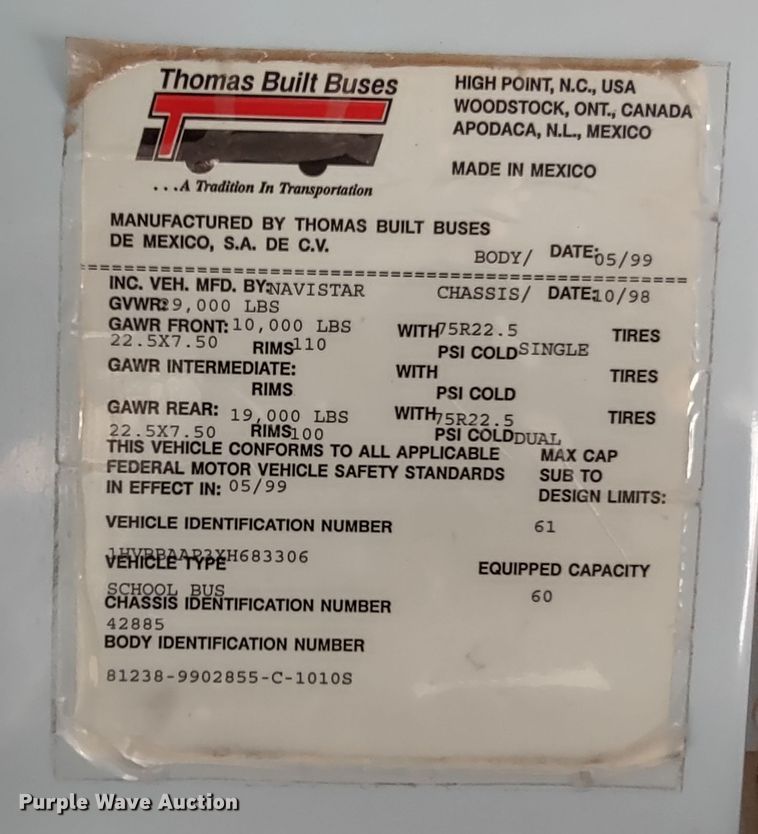 image for item DR8169 1999 International 3800  school bus