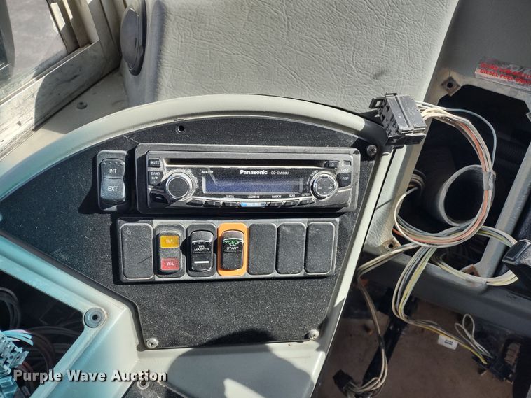 image for item DR8170 2008 Blue Bird Vision  school bus