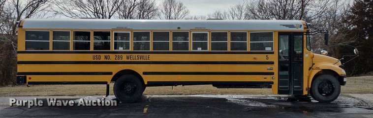 image for item DR8173 2006 International  school bus