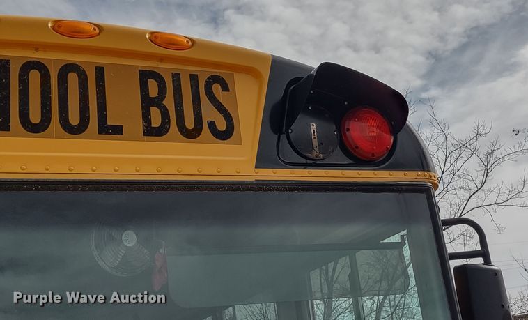 image for item DR8173 2006 International  school bus