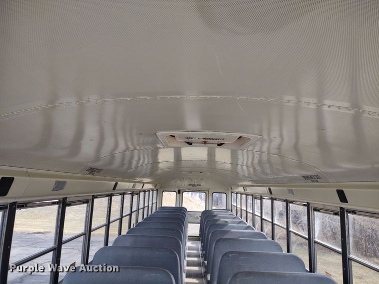 image for item DR8173 2006 International  school bus