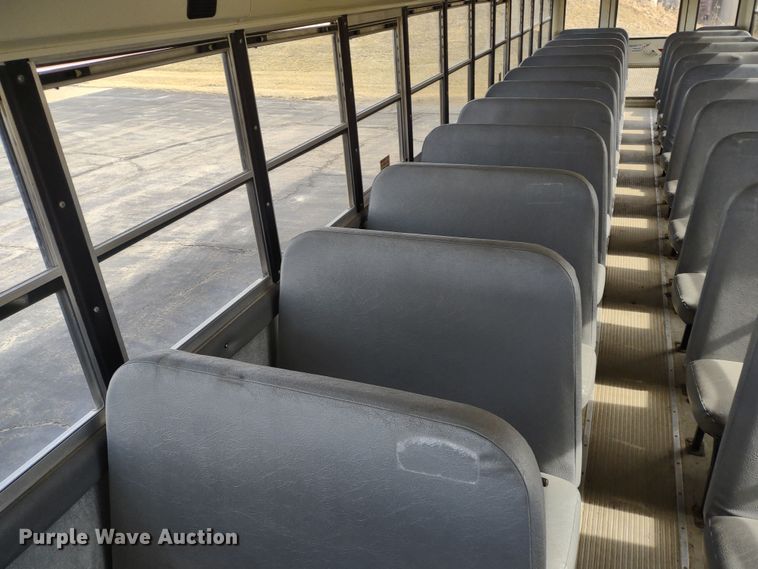 image for item DR8173 2006 International  school bus