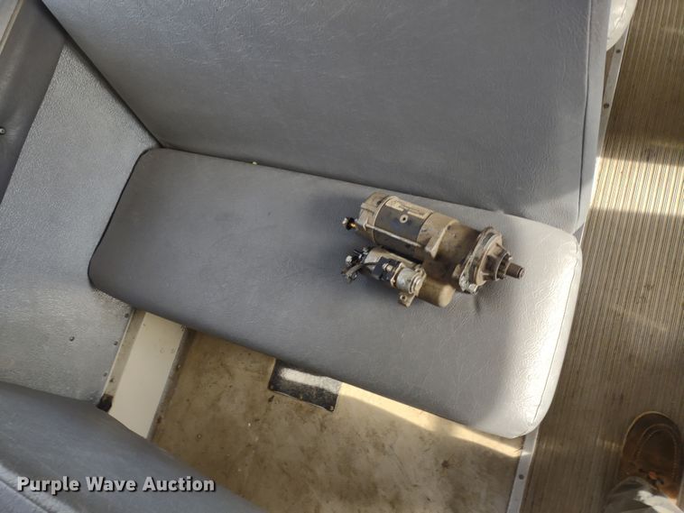 image for item DR8173 2006 International  school bus