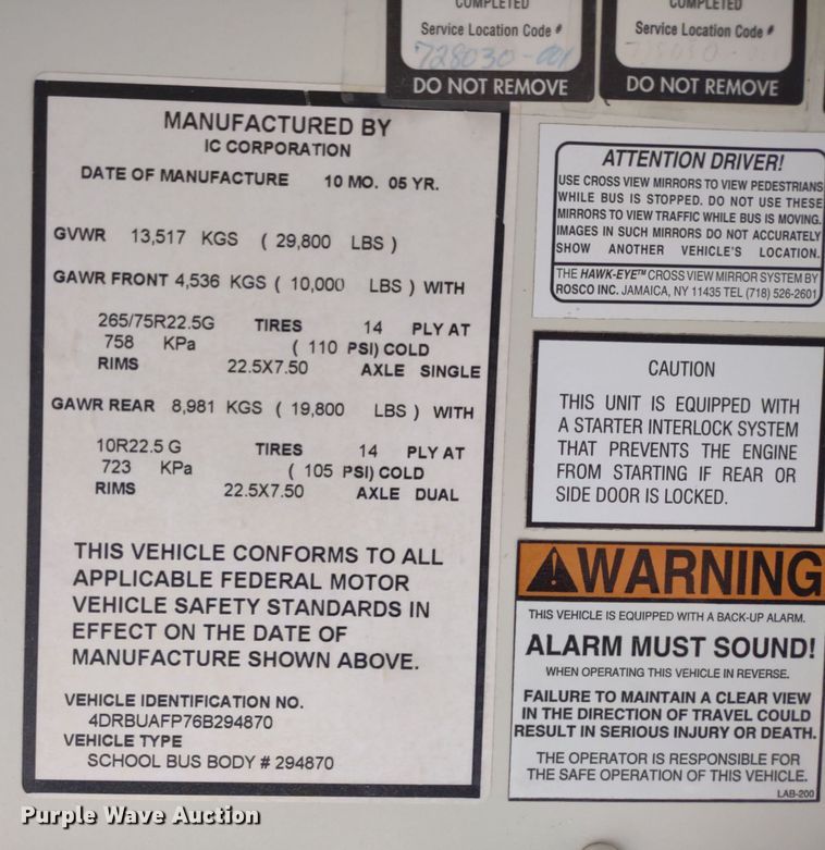 image for item DR8173 2006 International  school bus