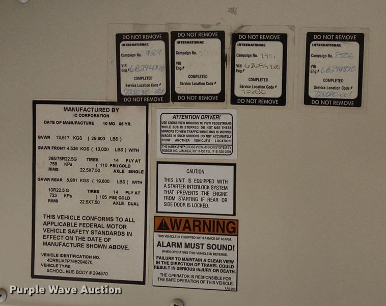 image for item DR8173 2006 International  school bus