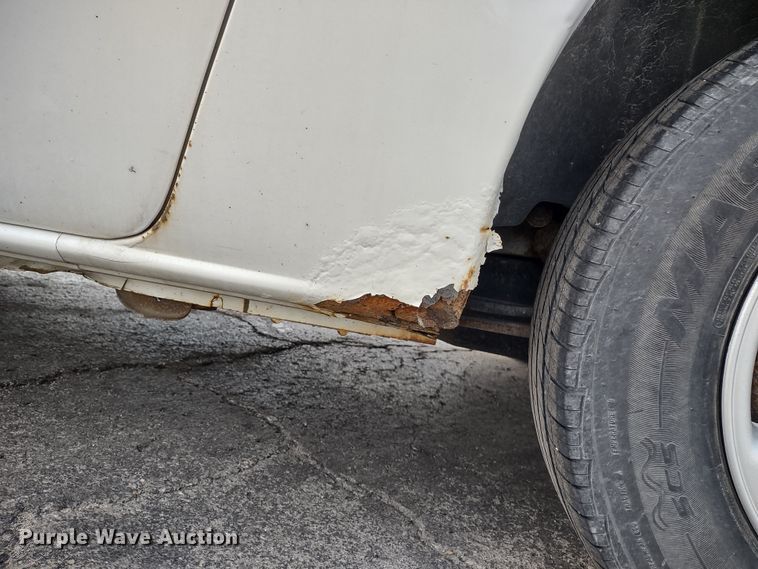 image for item DR8174 2003 Dodge Grand Caravan  van