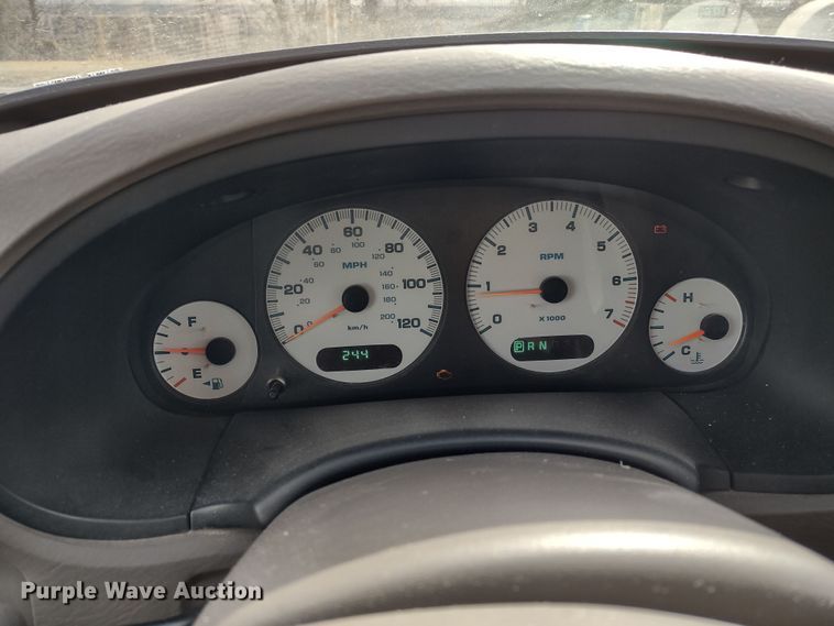 image for item DR8174 2003 Dodge Grand Caravan  van