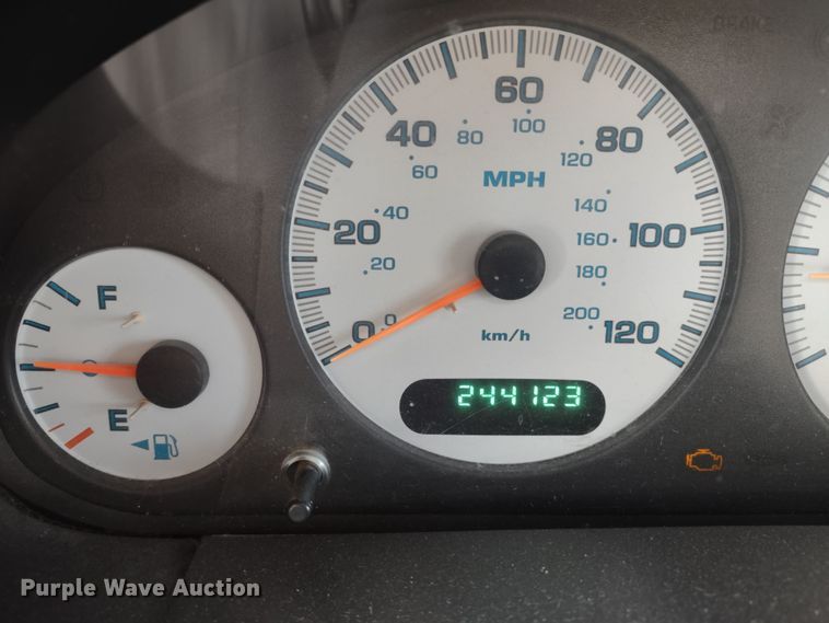 image for item DR8174 2003 Dodge Grand Caravan  van