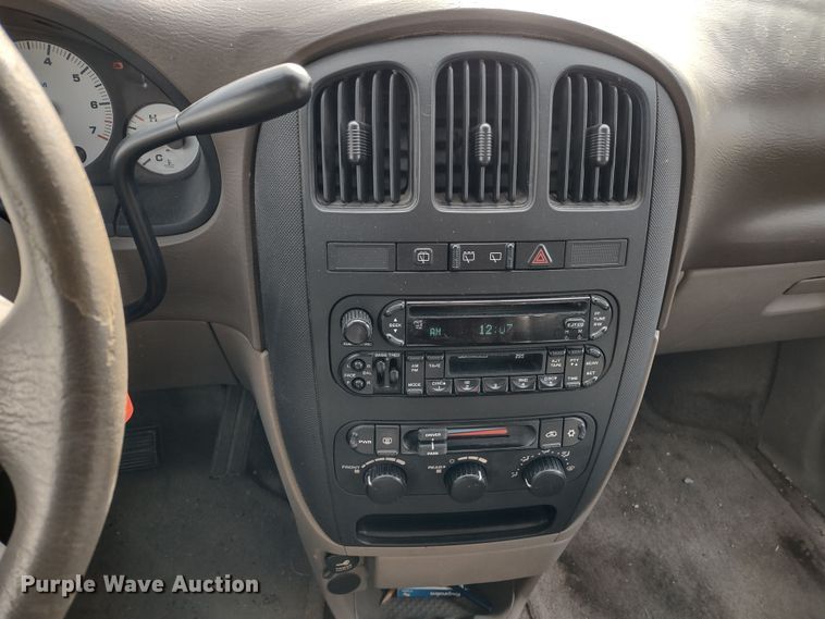 image for item DR8174 2003 Dodge Grand Caravan  van