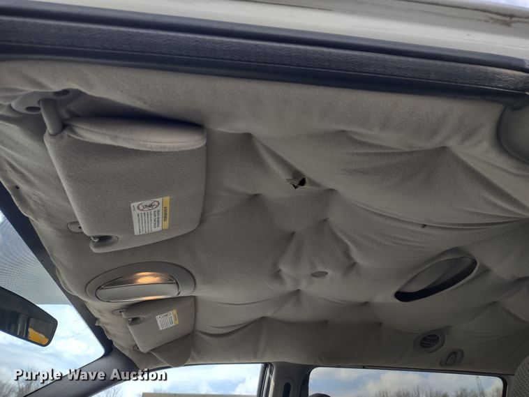 image for item DR8174 2003 Dodge Grand Caravan  van