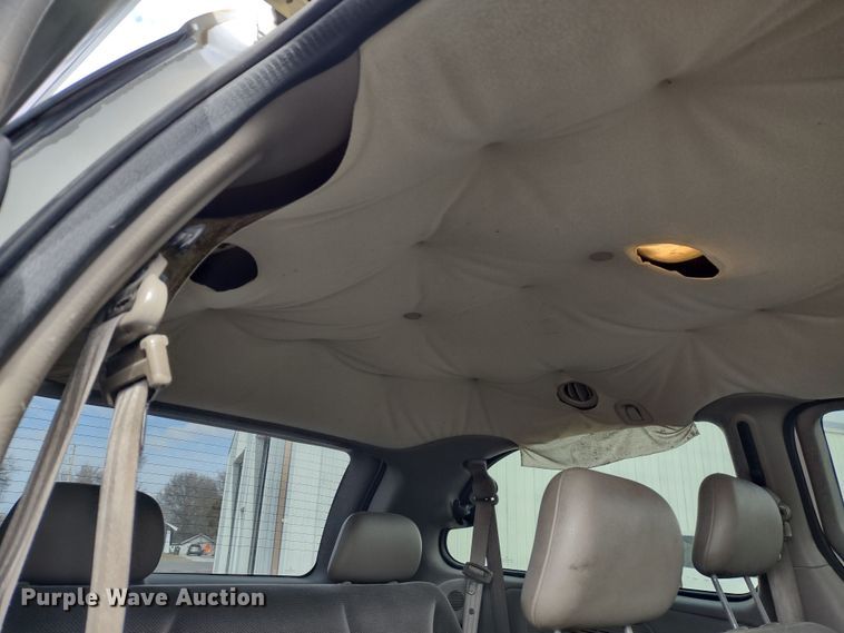 image for item DR8174 2003 Dodge Grand Caravan  van