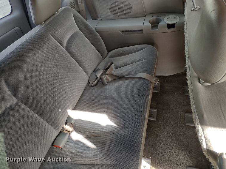 image for item DR8174 2003 Dodge Grand Caravan  van