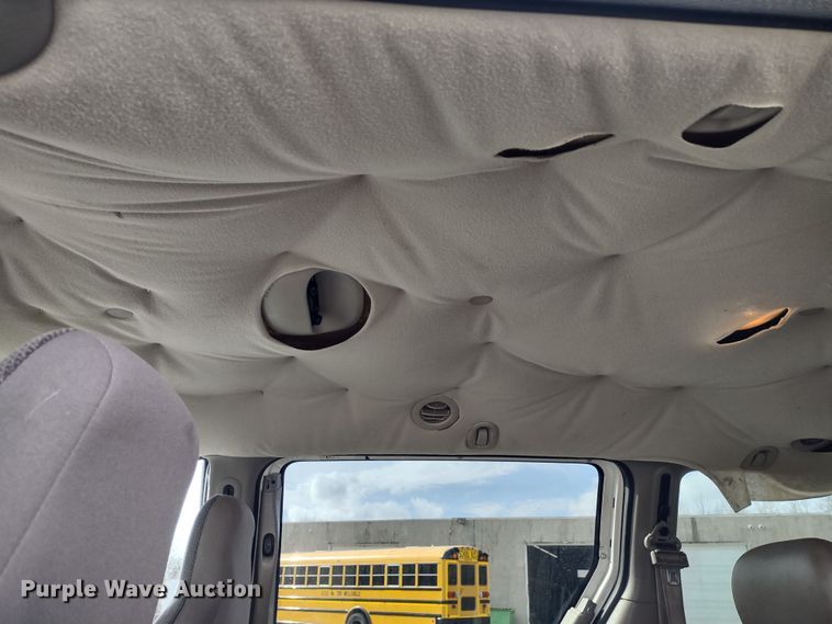 image for item DR8174 2003 Dodge Grand Caravan  van