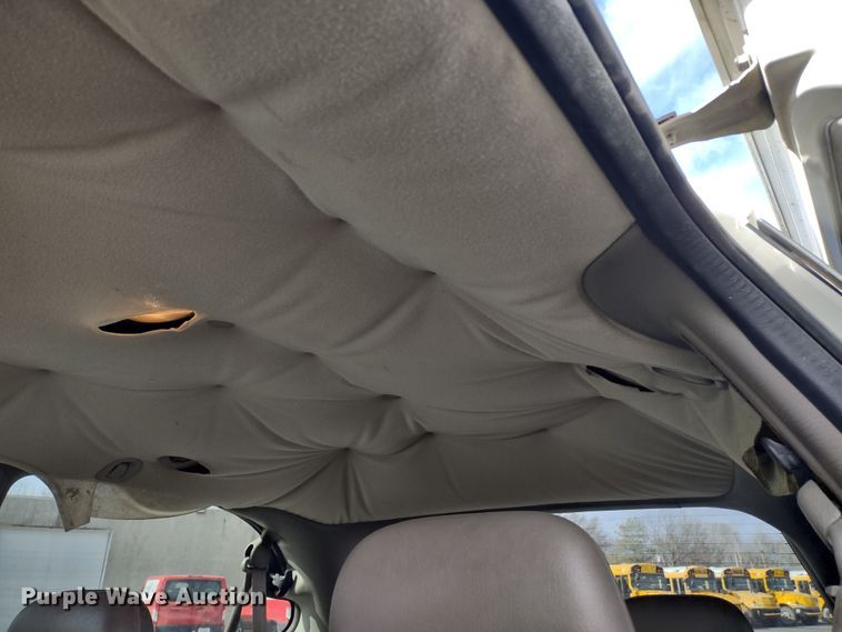 image for item DR8174 2003 Dodge Grand Caravan  van