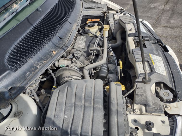 image for item DR8174 2003 Dodge Grand Caravan  van