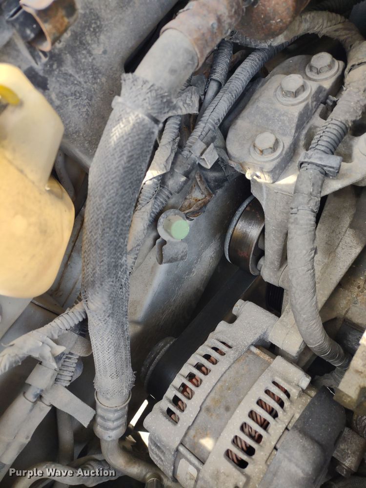 image for item DR8174 2003 Dodge Grand Caravan  van