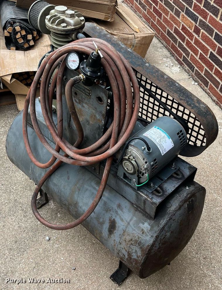 image for item HP9394 Quincy A-4  air compressor